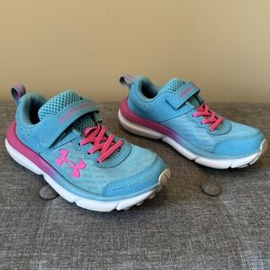 Girls Under Armor Shoes (size 13)